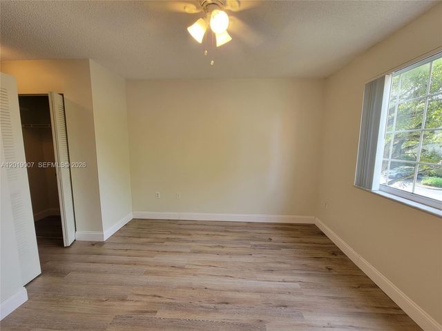 4155 N Haverhill Rd 1415, West Palm Beach, FL 33417