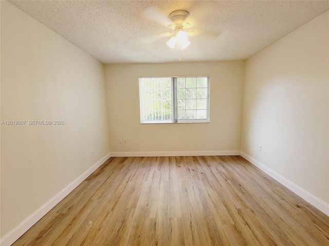 4155 N Haverhill Rd 1415, West Palm Beach, FL 33417
