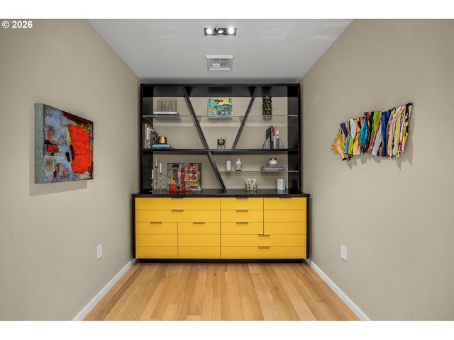 1075 Nw NORTHRUP St 514, Portland, OR 97209