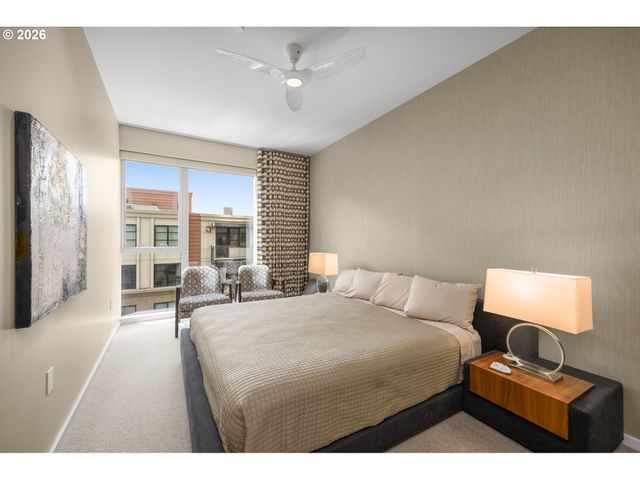 1075 Nw NORTHRUP St 514, Portland, OR 97209