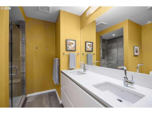 1075 Nw NORTHRUP St 514, Portland, OR 97209