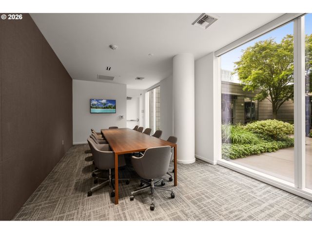 1075 Nw NORTHRUP St 514, Portland, OR 97209