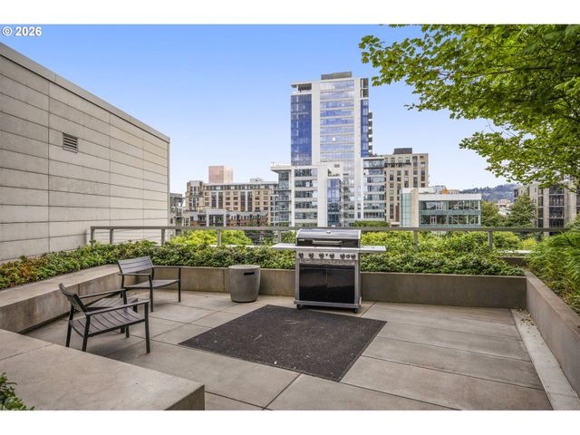 1075 Nw NORTHRUP St 514, Portland, OR 97209