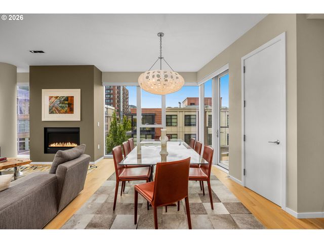 1075 Nw NORTHRUP St 514, Portland, OR 97209