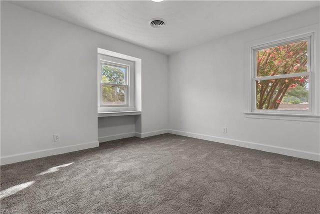 4257 Meadow Wood DR, Chesapeake, VA 23321