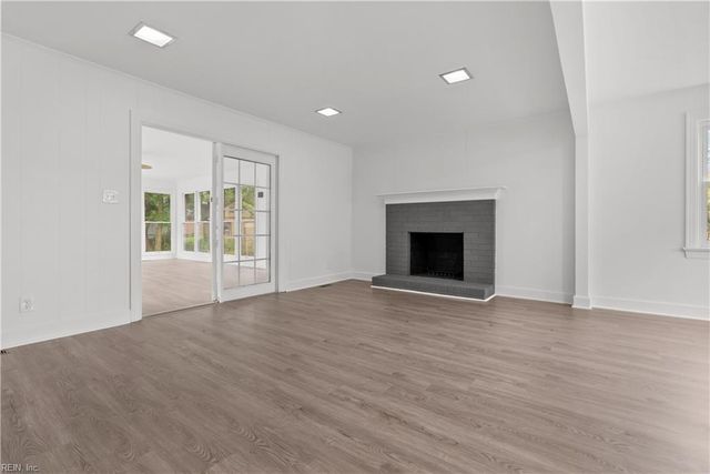 4257 Meadow Wood DR, Chesapeake, VA 23321
