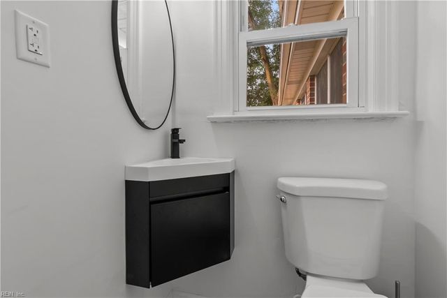4257 Meadow Wood DR, Chesapeake, VA 23321