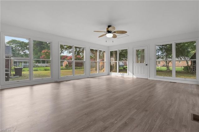 4257 Meadow Wood DR, Chesapeake, VA 23321