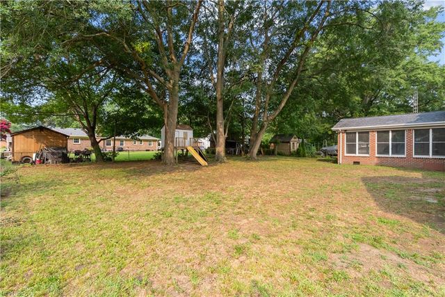 4257 Meadow Wood DR, Chesapeake, VA 23321