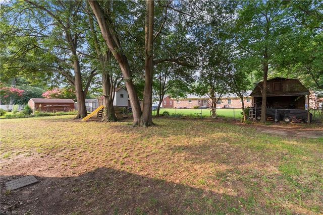 4257 Meadow Wood DR, Chesapeake, VA 23321