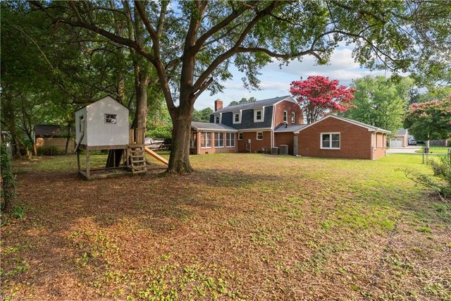 4257 Meadow Wood DR, Chesapeake, VA 23321