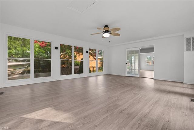 4257 Meadow Wood DR, Chesapeake, VA 23321