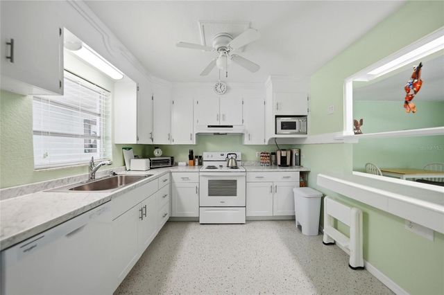 23040 CENTRAL AVENUE, Punta Gorda, FL 33980