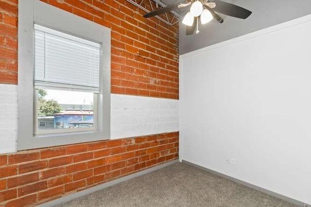 612 W Texas Avenue 204, Baytown, TX 77520