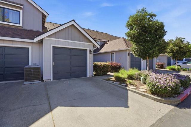 17101 Creekside Circle, Morgan Hill, CA 95037