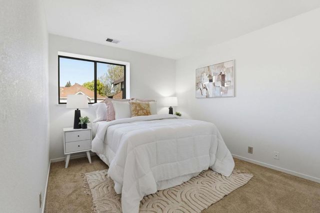 17101 Creekside Circle, Morgan Hill, CA 95037