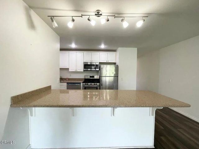 669 Reef Circle, Port Hueneme, CA 93041