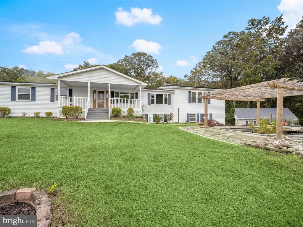 1110 UPPER PINDELL RD, Lothian, MD 20711