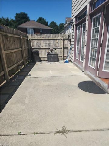 632 Sweet Leaf PL, Chesapeake, VA 23320