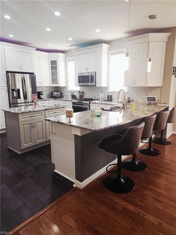 632 Sweet Leaf PL, Chesapeake, VA 23320