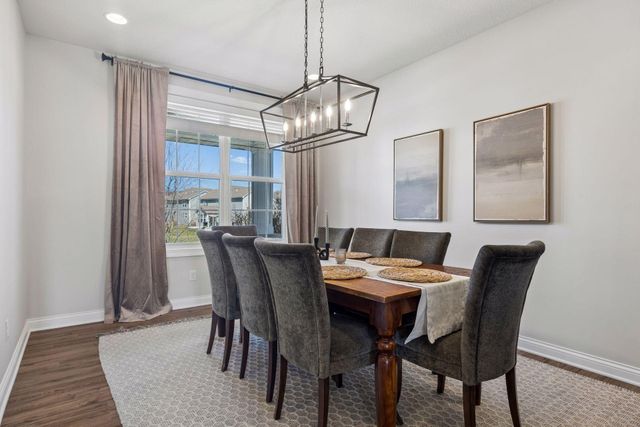 1608 Aspen Drive, Carver, MN 55315