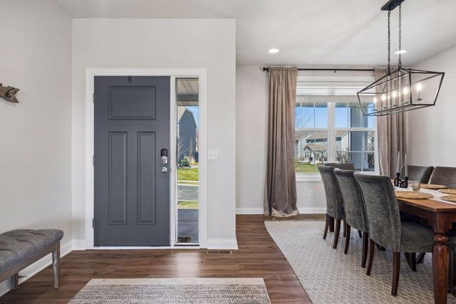 1608 Aspen Drive, Carver, MN 55315