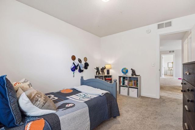 1608 Aspen Drive, Carver, MN 55315