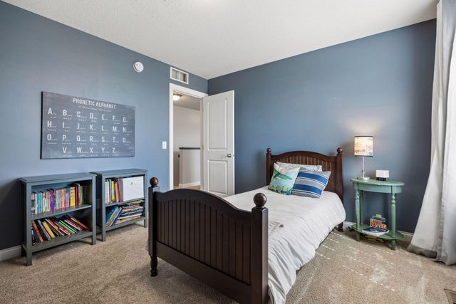 1608 Aspen Drive, Carver, MN 55315