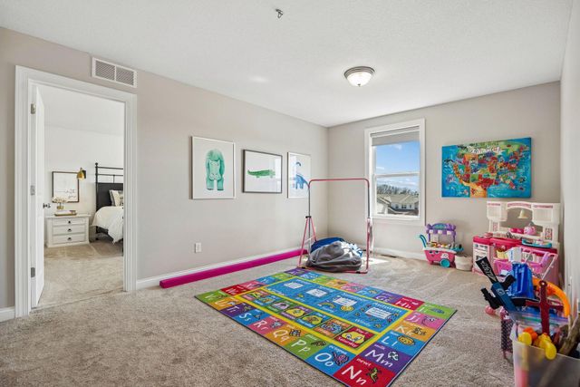 1608 Aspen Drive, Carver, MN 55315