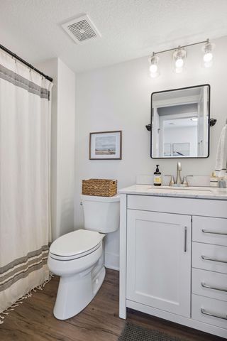 1608 Aspen Drive, Carver, MN 55315