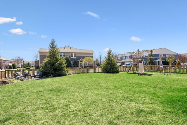 1608 Aspen Drive, Carver, MN 55315