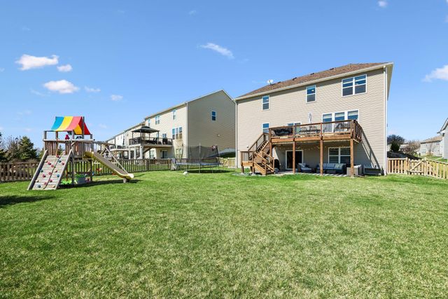 1608 Aspen Drive, Carver, MN 55315