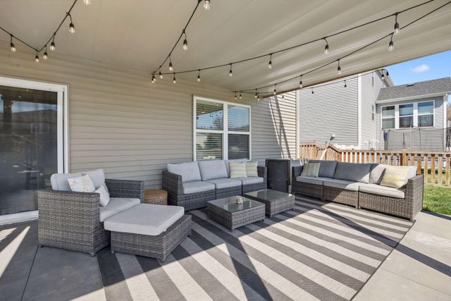 1608 Aspen Drive, Carver, MN 55315