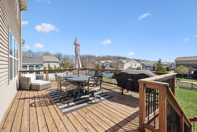 1608 Aspen Drive, Carver, MN 55315