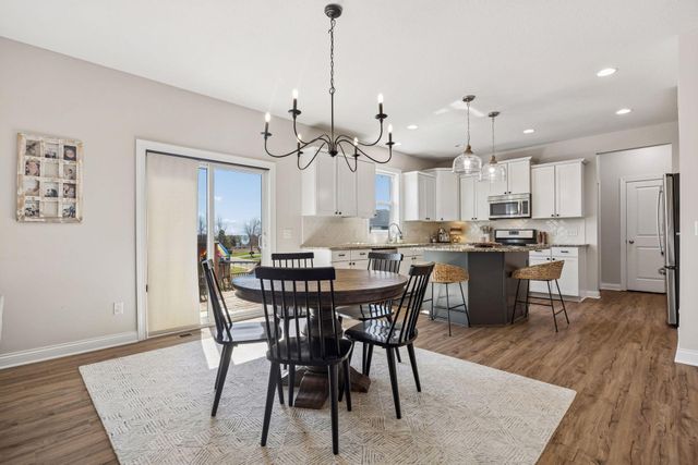 1608 Aspen Drive, Carver, MN 55315