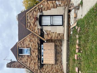 9554 Saint Marys Street, Detroit, MI 48227