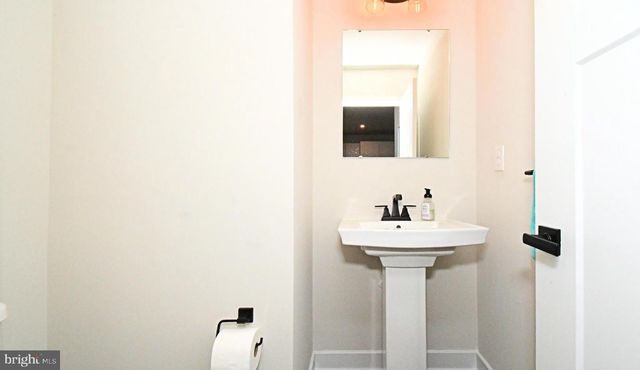 500 STERLING DR, East Norriton, PA 19401