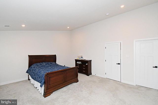 500 STERLING DR, East Norriton, PA 19401