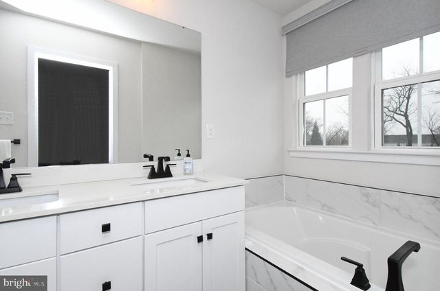 500 STERLING DR, East Norriton, PA 19401