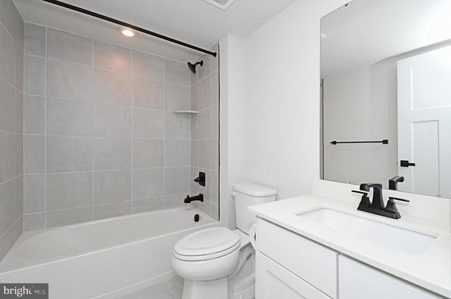 500 STERLING DR, East Norriton, PA 19401