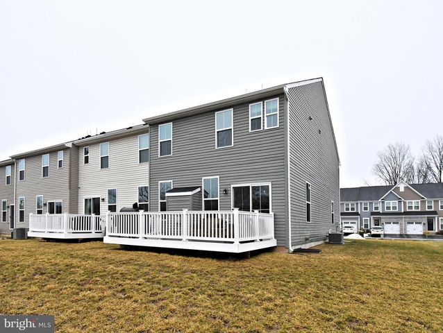 500 STERLING DR, East Norriton, PA 19401