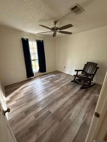 18565 Aydell Ln, French Settlement, LA 70733