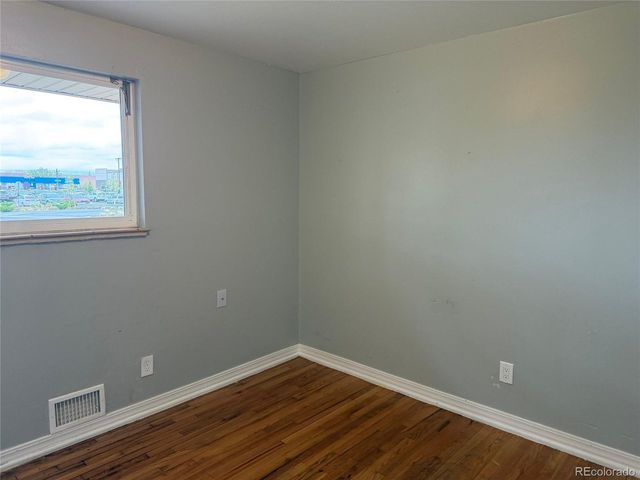 3124 Quari St, Aurora, CO 80011