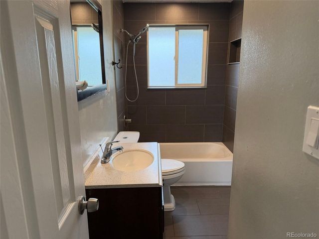 3124 Quari St, Aurora, CO 80011
