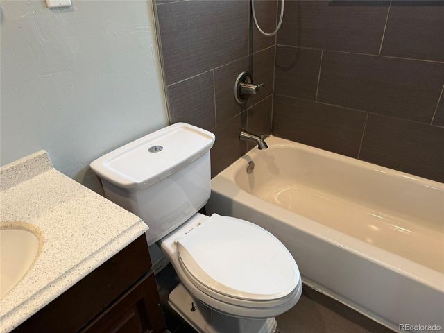 3124 Quari St, Aurora, CO 80011