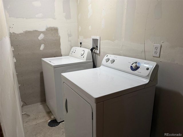 3124 Quari St, Aurora, CO 80011