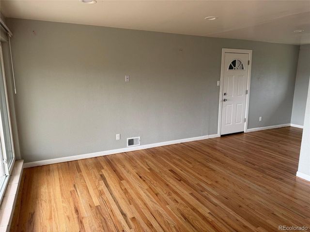 3124 Quari St, Aurora, CO 80011