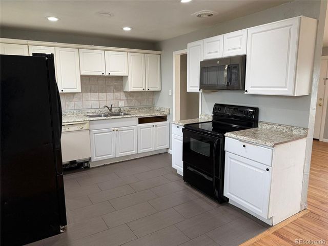 3124 Quari St, Aurora, CO 80011