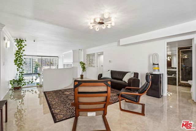 325 N Oakhurst Drive PH2, Beverly Hills, CA 90210