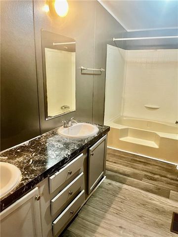 1914 Pinehurst, Jonesboro, GA 30238